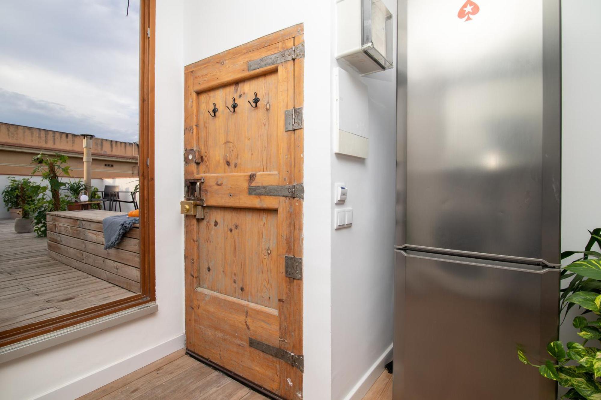 Unique Living Born Apartments & Studios Барселона Екстер'єр фото