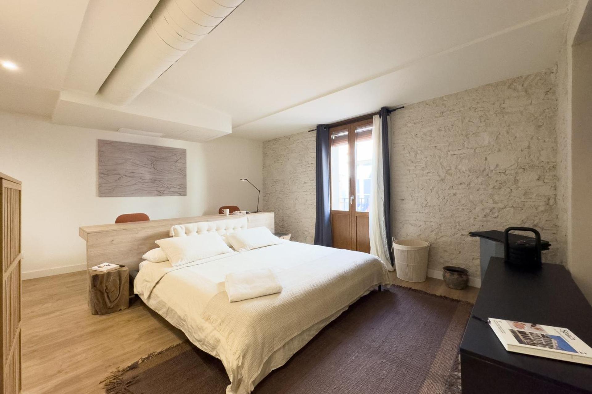 Unique Living Born Apartments & Studios Барселона Екстер'єр фото