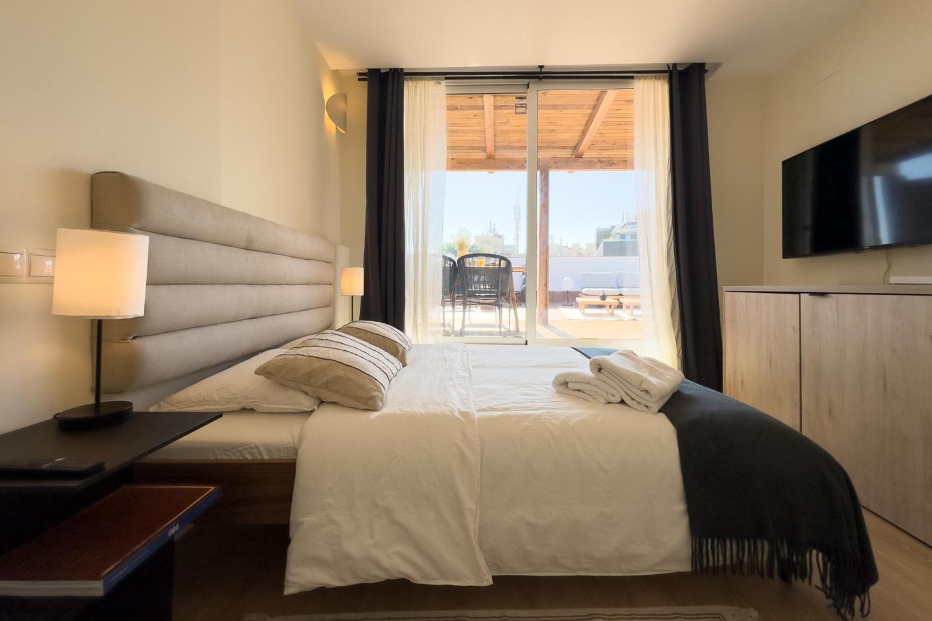 Unique Living Born Apartments & Studios Барселона Екстер'єр фото